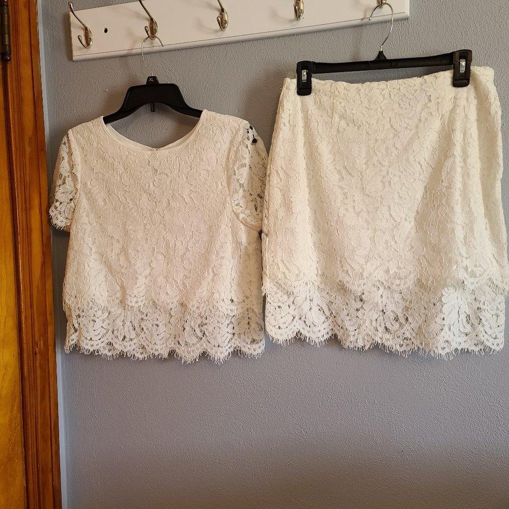Lace dress